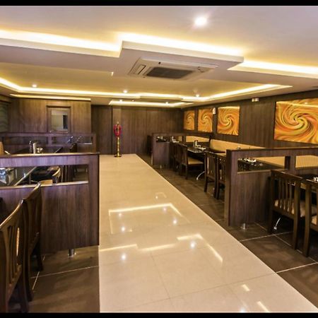 Plaza Hotel Trichy Tiruchirappalli Ngoại thất bức ảnh