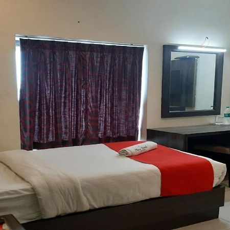 Plaza Hotel Trichy Tiruchirappalli Ngoại thất bức ảnh
