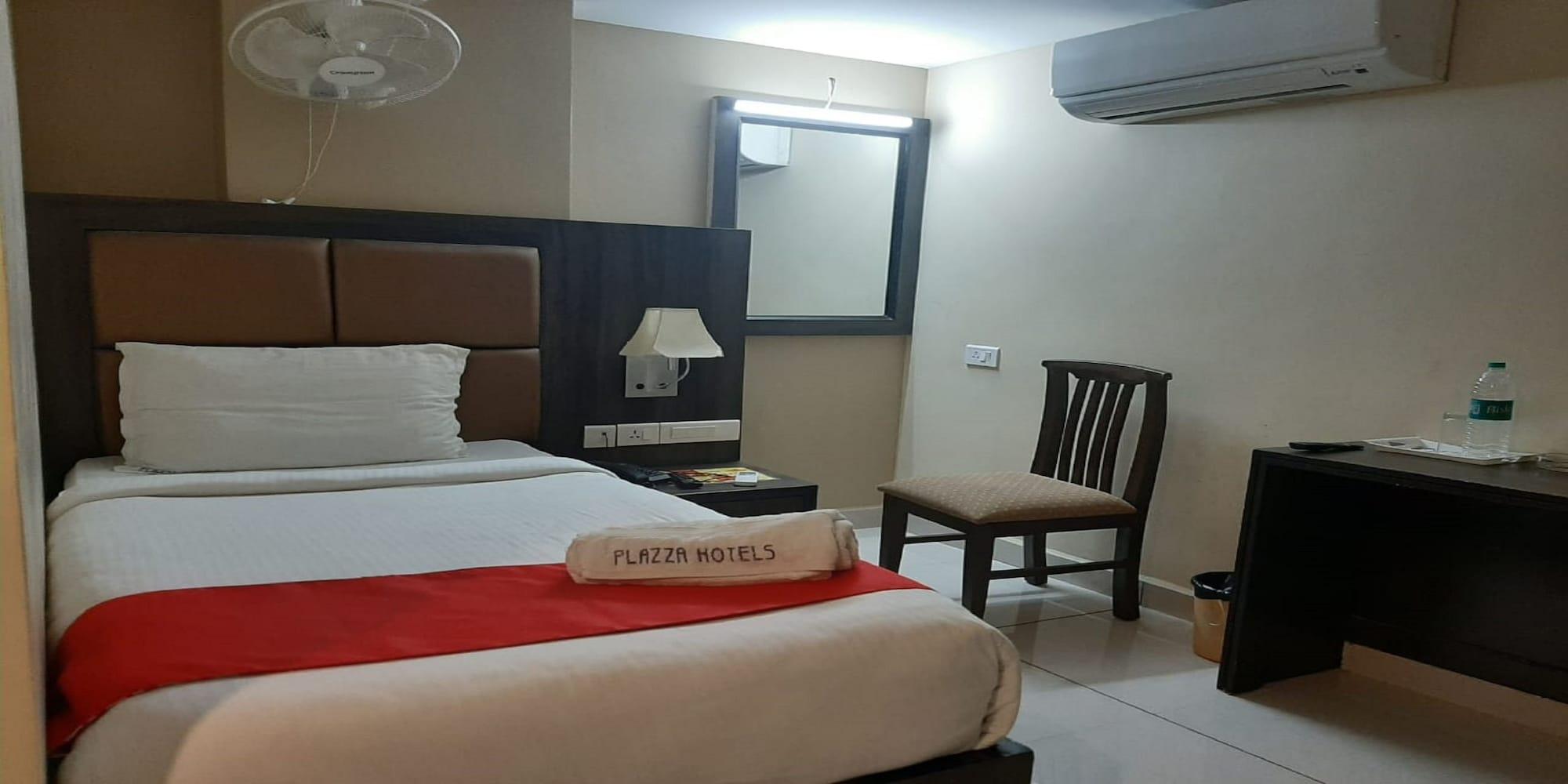 Plaza Hotel Trichy Tiruchirappalli Ngoại thất bức ảnh