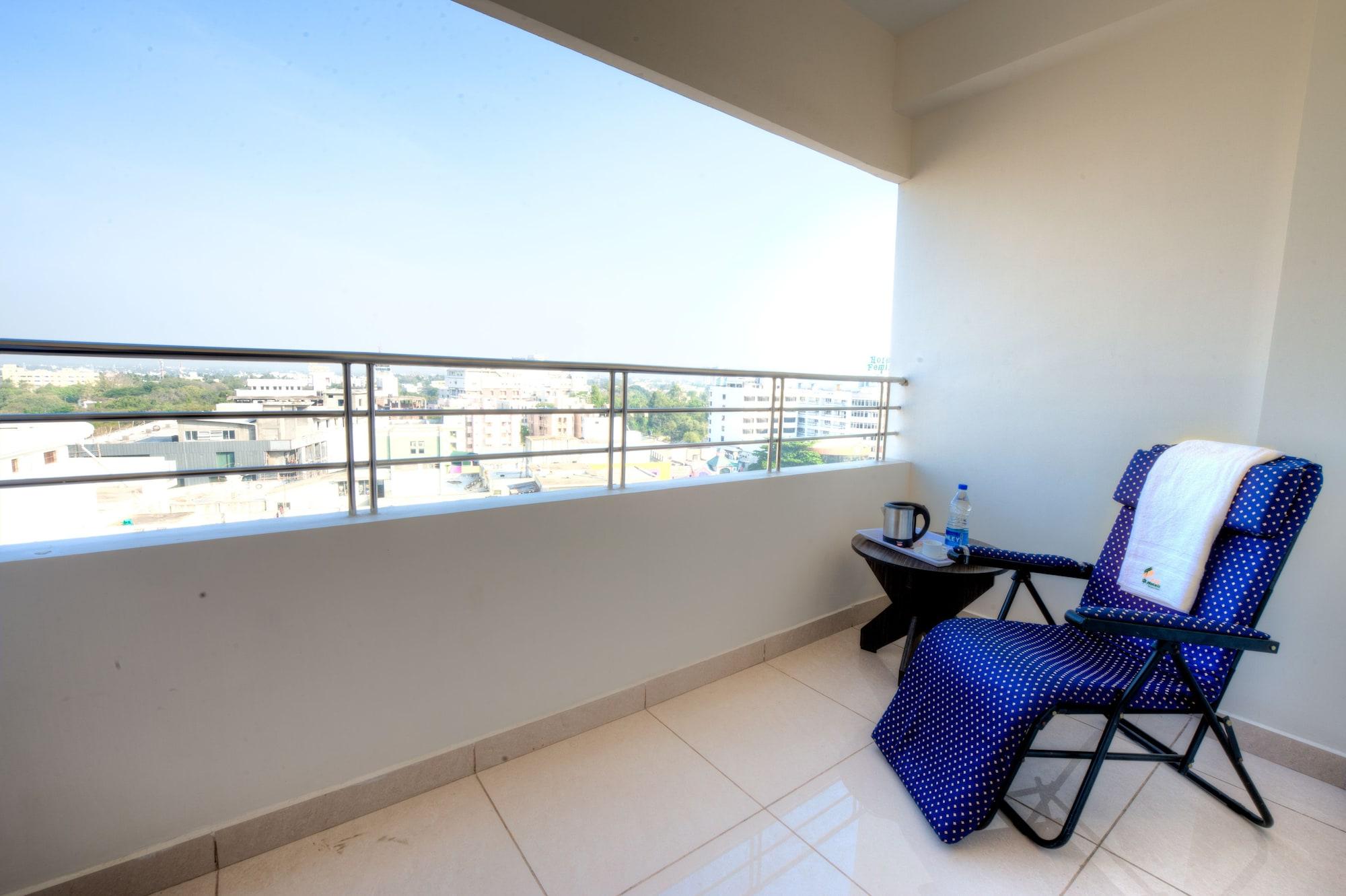 Plaza Hotel Trichy Tiruchirappalli Ngoại thất bức ảnh