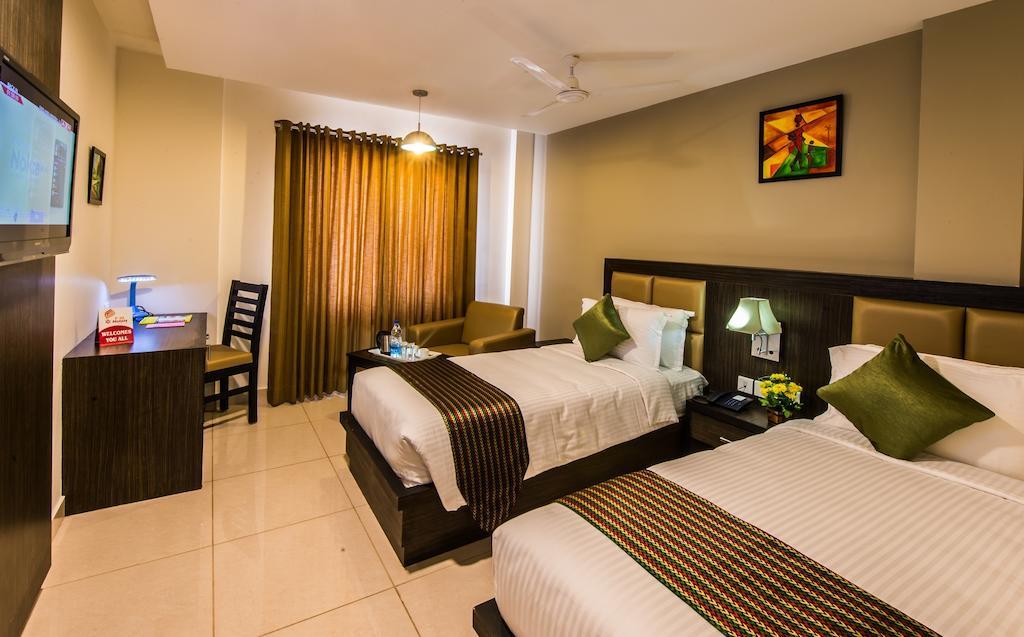 Plaza Hotel Trichy Tiruchirappalli Phòng bức ảnh