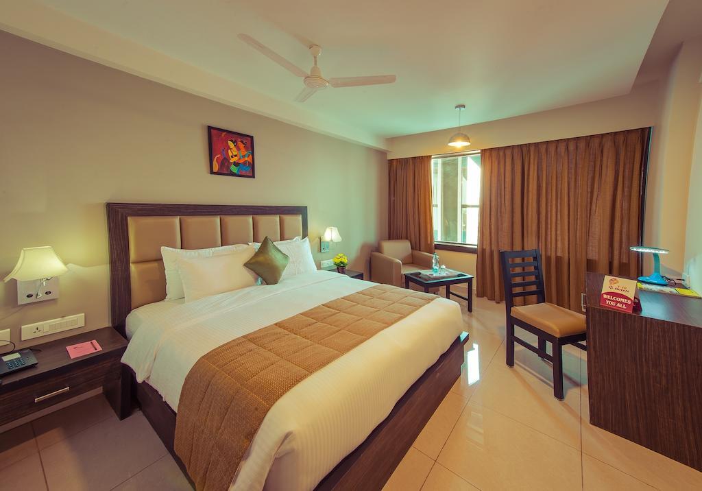 Plaza Hotel Trichy Tiruchirappalli Phòng bức ảnh