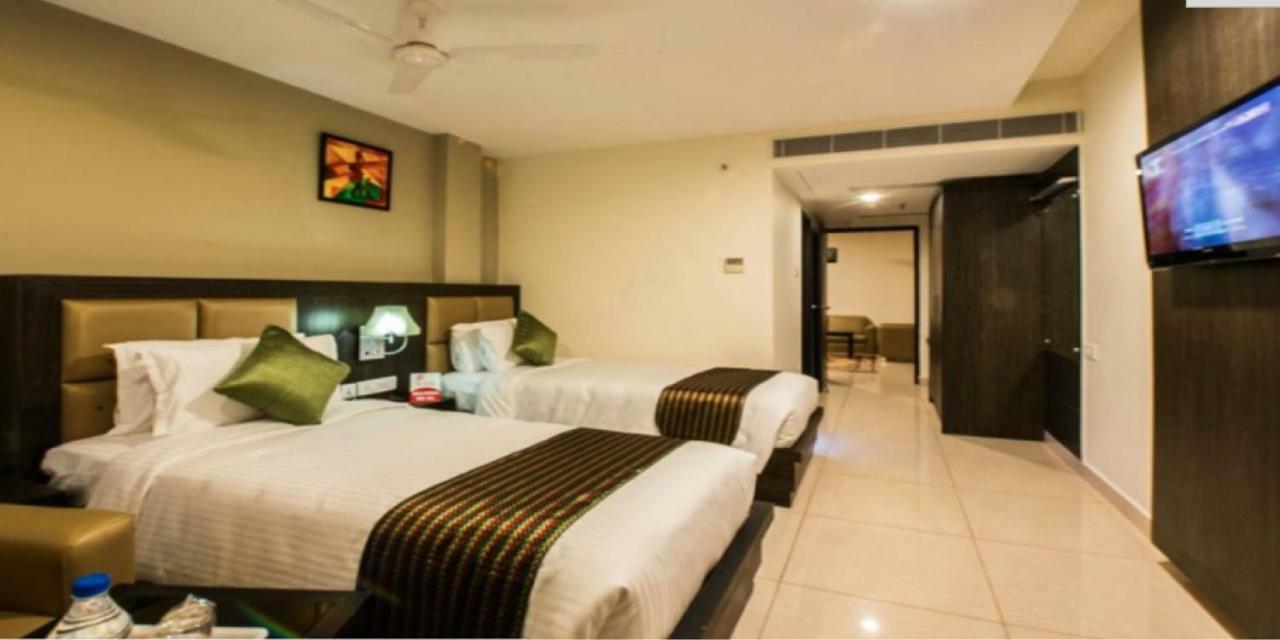 Plaza Hotel Trichy Tiruchirappalli Ngoại thất bức ảnh