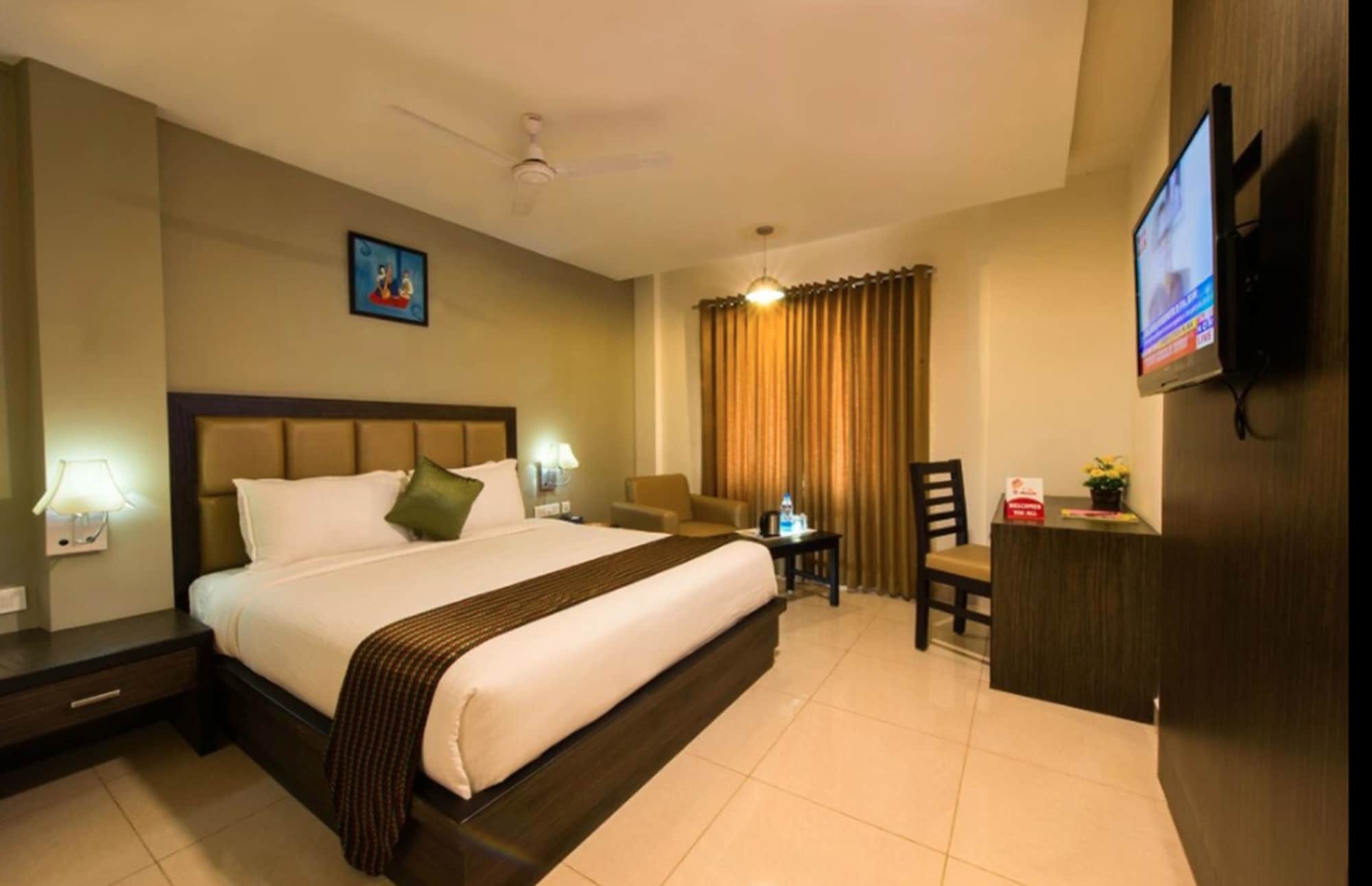 Plaza Hotel Trichy Tiruchirappalli Ngoại thất bức ảnh